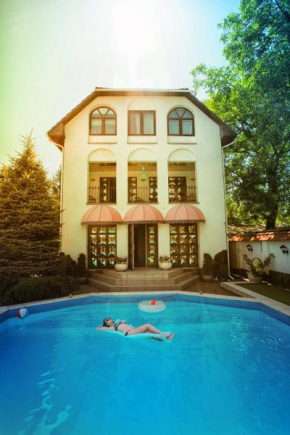 Eduard Hotel